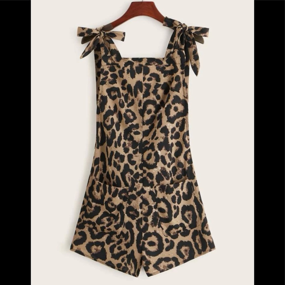 Leopard romper  NEVER WORN
